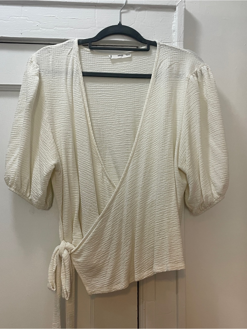 Women's Cream Wrap Top with Puff Sleeves XXL Mango